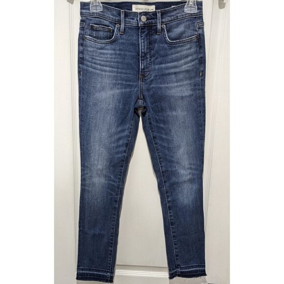 Aritzia Denim Forum | Nico Mid-rise Skinny Crop in Medium Lagoon - Picture 4 of 11